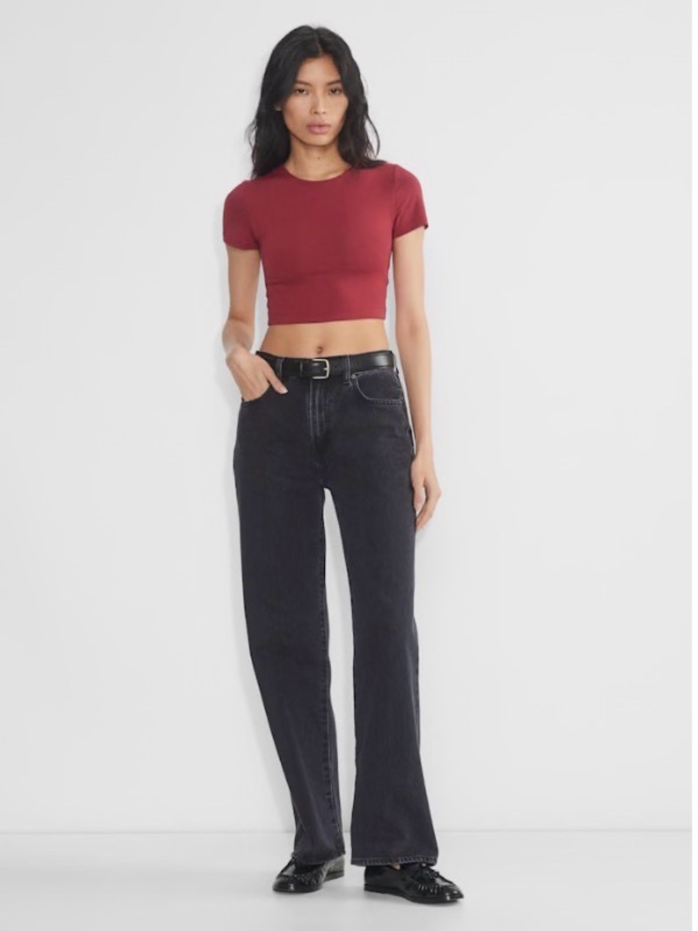 Aritzia Contour Crop Tee